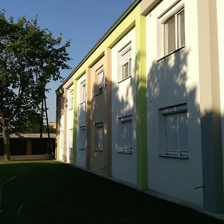 Apartment River Side Apatman